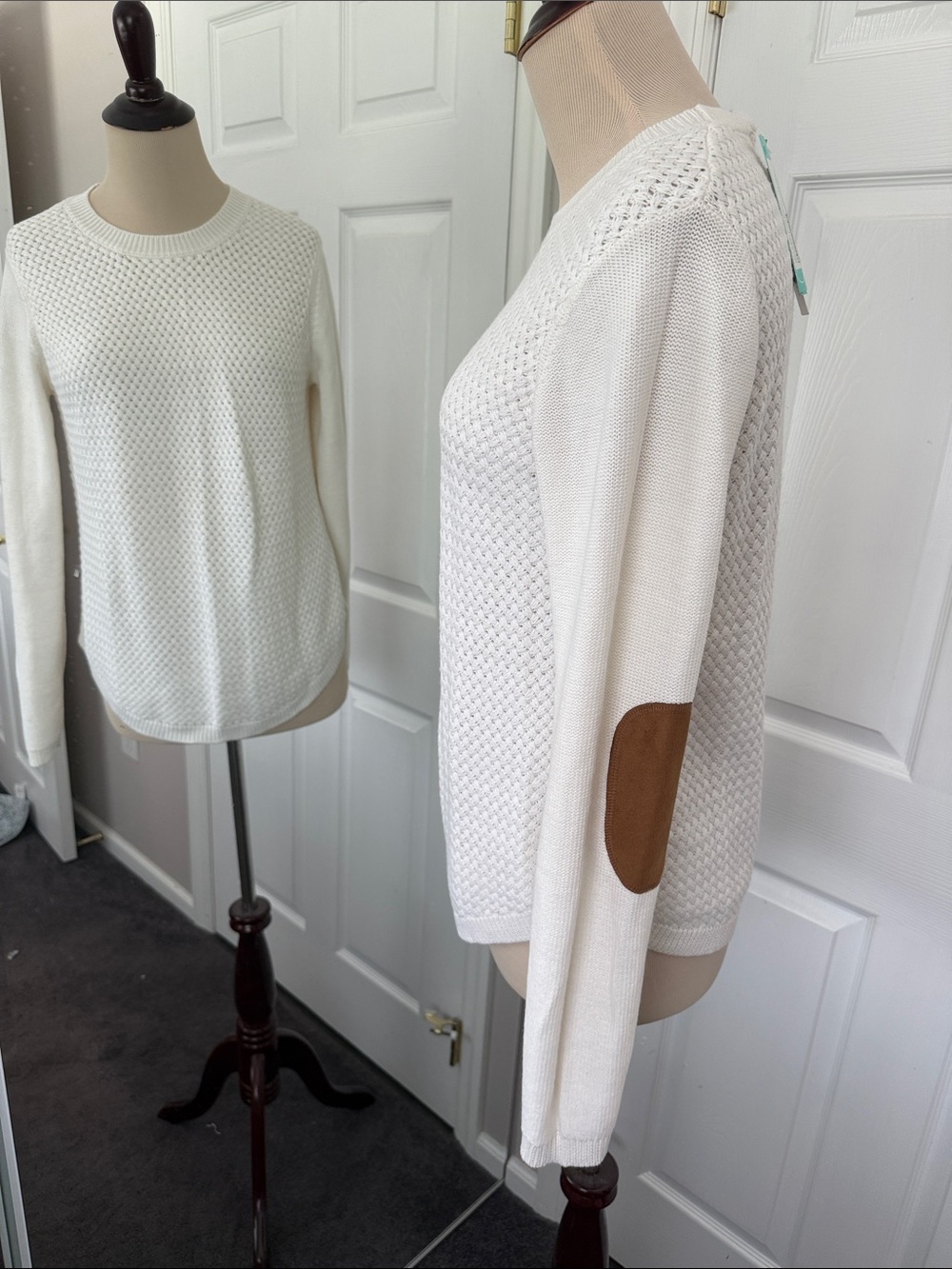 Lety & Me Josey Elbow Patch Cream Textured Crewneck Sweater S - Picture 4 of 16